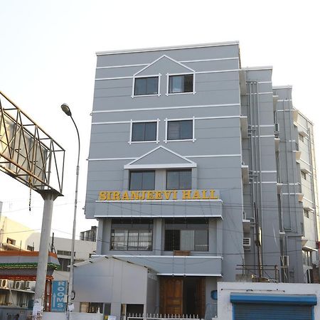 Oyo 11433 Kishore Inn Csennai Kültér fotó