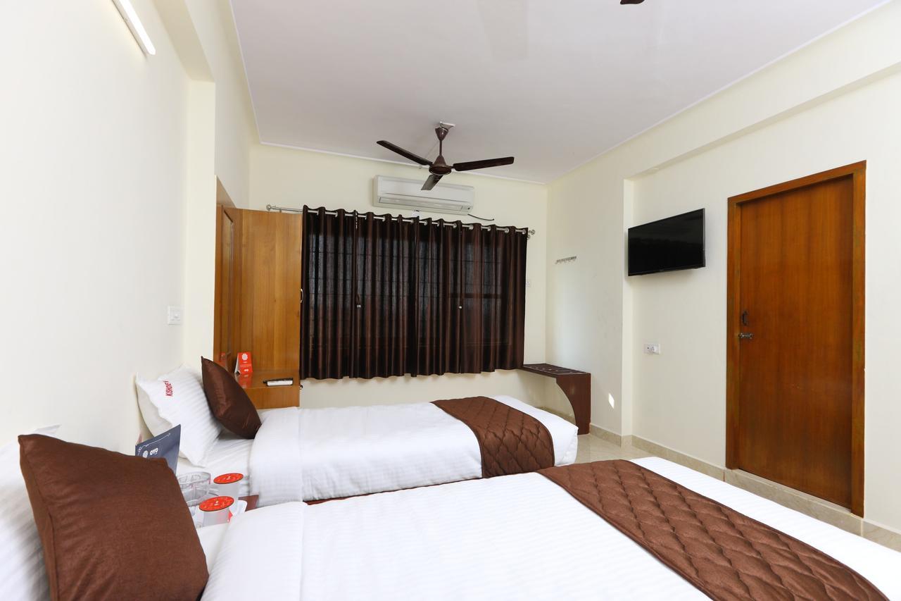 Oyo 11433 Kishore Inn Csennai Kültér fotó