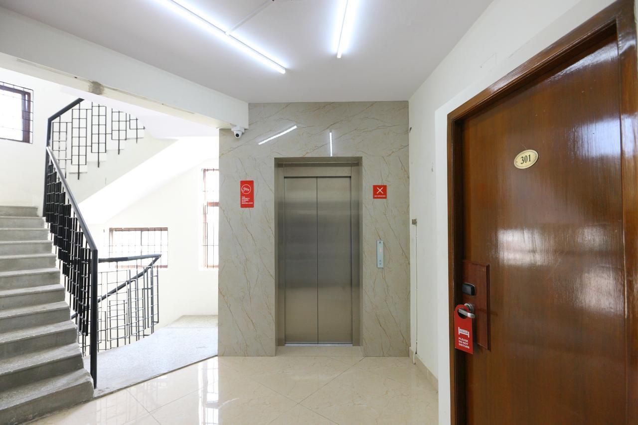 Oyo 11433 Kishore Inn Csennai Kültér fotó